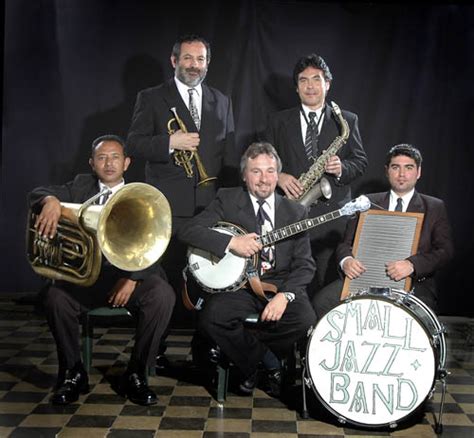 Ретро джаз вечеринка — взрывной джаз 03:20. Small Jazz Band - Wikipedia, la enciclopedia libre