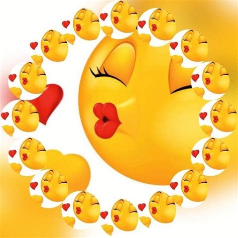 Pin By Nina Ghosn On Miscellaneous Love  Emoji Love Kiss Emoji