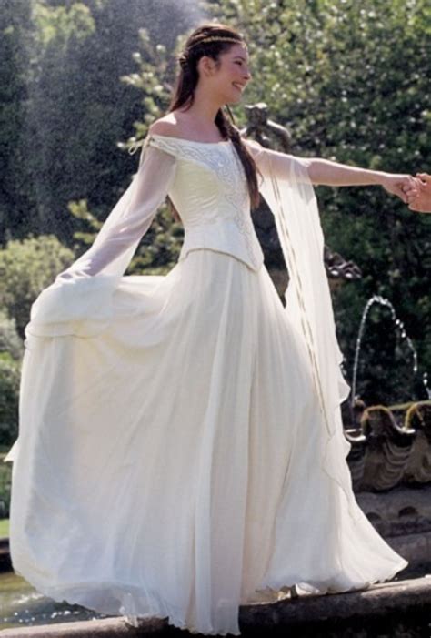 80 Cool And Modern Celtic Wedding Dresses Ideas Vis Wed Vestidos De