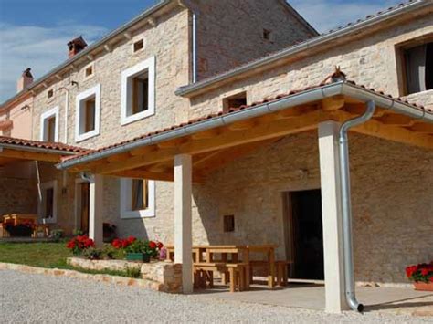 Wenn sie ihre daten eingeben, können sie die preise sehen. Ferienhaus Castel Trio in Istrien, Kroatien