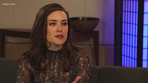 Megan Boone Star Of Nbc S The Blacklist Sits Down With Betsy Kling
