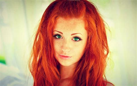 Wallpaper Girl Red Haired Green Eyed Cute Face 2560x1600