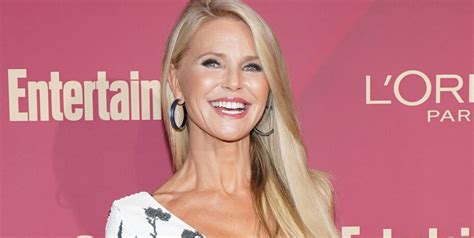 Christie Brinkley 66 Credits Her Youthful Glow To A “rainbow Diet” Amazing