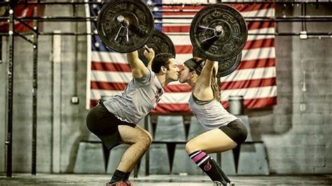 Pin By Cristina Ortiz On Crossfit Photography Crossfit Couple Fit