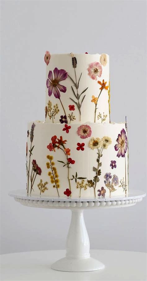 33 Edible Flower Cakes That Re Simple But Outstanding Edible Flower Art