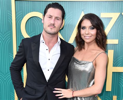 ‘dancing With The Stars Pros Val Chmerkovskiy Jenna Johnson Wed