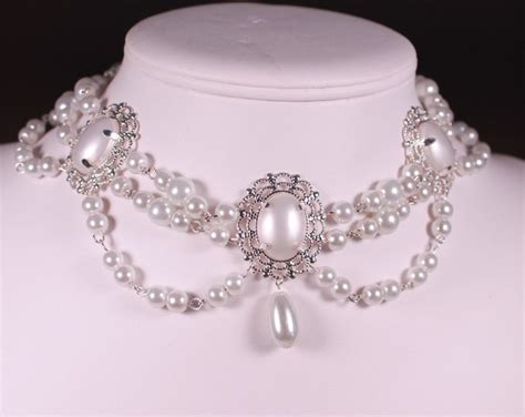 White Pearl Boudoir Pearls Choker Renaissance Tudor Necklace Etsy