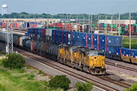 Western Railroads Struggle With Off Rail Intermodal Supply Chain