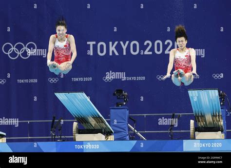 Chinas Shi Tingmao And Wang Han Compete In The Womens Diving