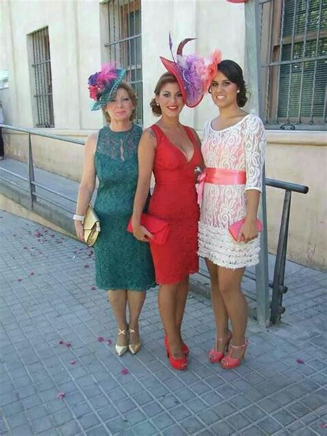 The kentucky derby isn't all about the horses. Pin by Christianna Huffstutlar on Kentucky derby fashion ...