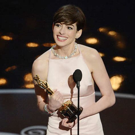 anne hathaway speaks after winning the award for best actress in a supporting role for les
