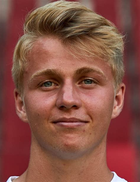 Instagram stars sortiert nach anzahl der follower Felix Götze - Spielerprofil 18/19 | Transfermarkt