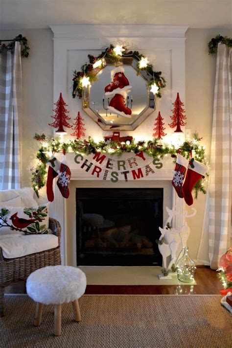 30 Fabulous Christmas Decorated Living Rooms To Inspire