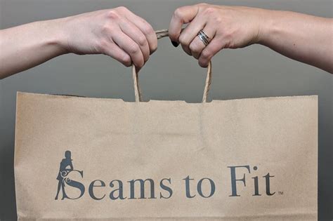 Seams to fit, winkel voor tweedehands kleding, consignatieverkoopwinkel, kledingwinkel. How We Consign — Seams to Fit Women's Consignment