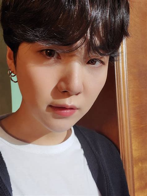 Bts playlist jeon jungkook bts video bts jungkook videos bts boys draco malfoy jungkook bts aegyo. BTS. Jungkook. Jungkook tóc vàng mới toanh. MTV Unplugged ...