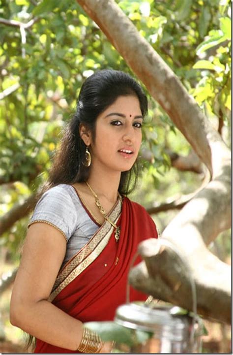100000 Actresses Actress Athmiya New Photoshoot Pics