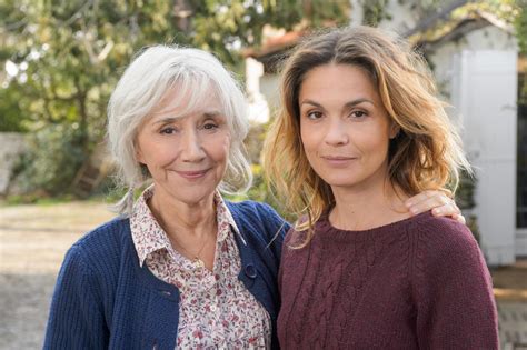 Christian clavier tourne pour son frère, stéphane clavier dans lovely rita, sainte patronne des cas désespérés où il incarne un comptable manipulé par une charmante jeune femme (interprétée par. Le Mystère du lac : Photo Barbara Schulz, Marie-Anne ...