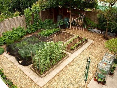 35 Stunning Vegetable Backyard For Garden Ideas 17 Garten