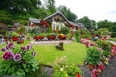 How to say beautiful lady in french. The meaning and symbolism of the word - «Garden»