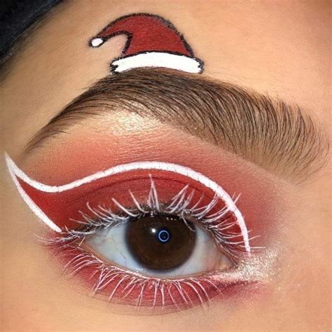 Santa Eye Makeup Eyemakeup Eyeshadowideas Xmas Makeup Christmas Eye