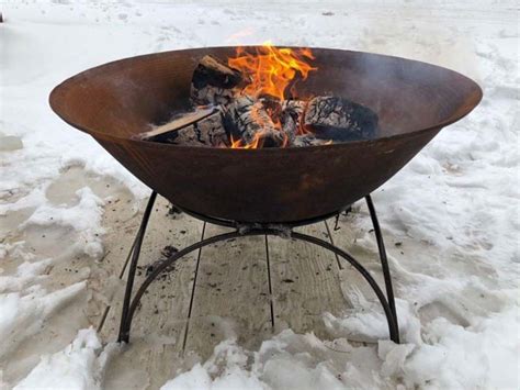 No longer have suitable place to use it. Cast Iron Fire Pit 80cm Fire Bowl + Heavy Duty Stand - Etna