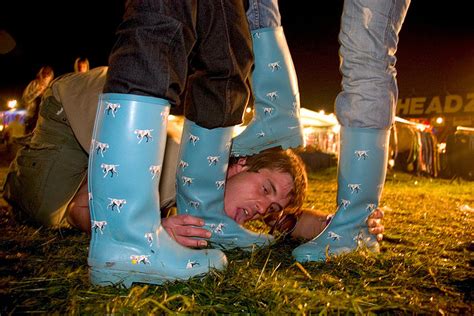 Footsex and foot worship in boots. Boot Nation: BOOTLICKING PICS & IMAGES