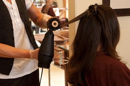 Relaxers are designed to cater to the needs of black hair can help to straighten it, give it body, and make it glossier in appearance. Hair Relaxers vs Keratin Treatments - What's the ...