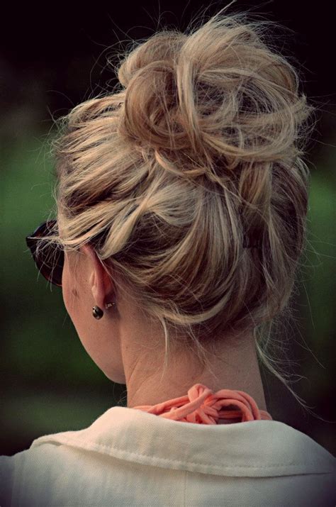 Loose Bun Hair Designs For Your Holiday Pretty Designs