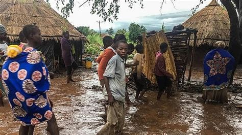 512 likes · 2 talking about this. Ciclone Idai, almeno 300 morti in Mozambico e Zimbabwe ...