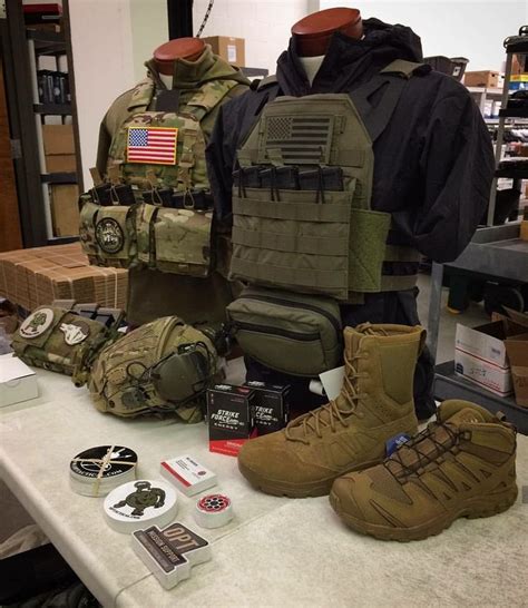 Pin By Spencer Williams On What I Want Combat Gear Tactical Gear
