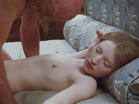 Emily Browning Naked Photos The Fappening News