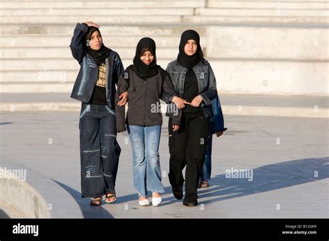 Tripoli Libya North Africa Teenage Libyan Girls Clothing Styles In