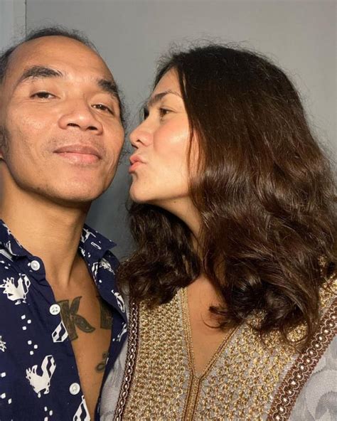 11 momen mesra kaka slank dan istri tetap langgeng meski tak direstui