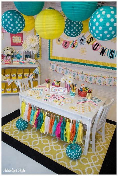 For example, a beach theme can encourage a student to make some waves and come out of your shell. with a safari classroom theme, you could remind students that learning is an adventure! 165 best Classroom Decor Ideas images on Pinterest ...