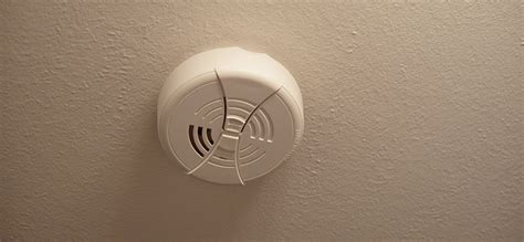 No matter where the detector is placed in the room, the advanced electrochemical carbon monoxide sensor of this machine accurately detects carbon monoxide levels. Install A Smoke Detector - Groomed Home