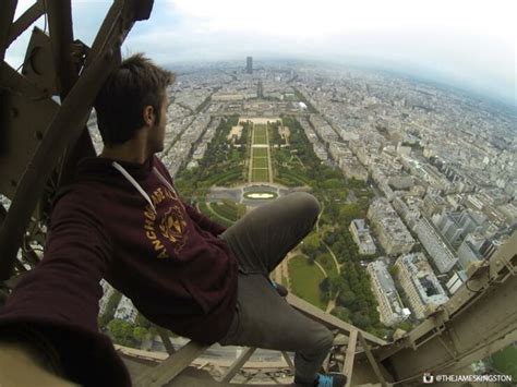 British Freeclimber Scales The Eiffel Tower From The Ground