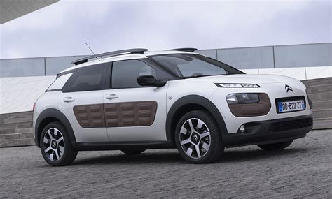 2,739 search results for citroen c4 cactus. Citroën C4 Cactus 2016 en photos - Scoopauto