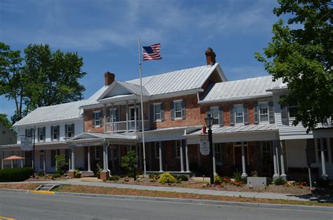 The Wayside Inn Is The Oldest Continuously Run Bed And Breakfast In Va