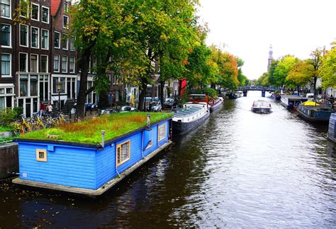 Meadow Roofed Amsterdam Houseboat In 2019 Houseboat Living Floating