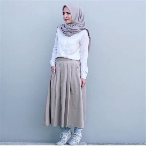 Memiliki bahan yang mewah seperti sifon. Baju Muslim Wanita Jaman Sekarang - Ragam Muslim