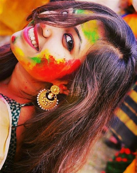 Pin By Wakili Kaku On Holi Colourful Face Holi Girls Holi Festival
