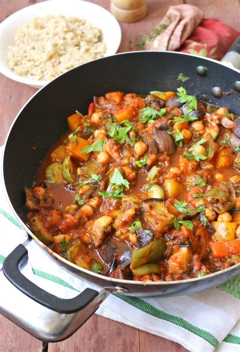 Mediterranean Vegetable and Chickpea Stew | One Arab Vegan
