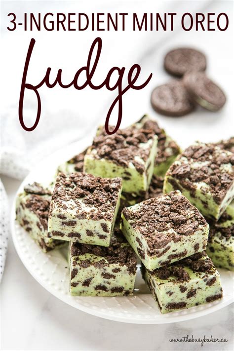 Mint oreo fudge is a mint lover's dream. Mint Oreo Fudge (St. Patrick's Day Treat) - The Busy Baker