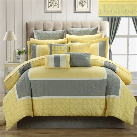 Aida Quilted 24 Or 25 Piece Room In A Bag Comforter Bed Sheet Set