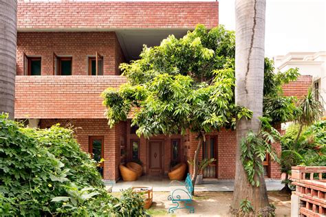 An Architect Carefully Preserves The Soul Of This 1980s Home In Mohali