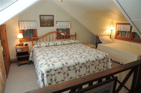 Directv is now in all of our lodging units and rv sites! Pine Cabin | Loc Haven Log Cabins