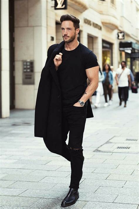 Love Wearing All Black Outfits Then You Are Going To Love These Amazing All Black Outfit Ideas