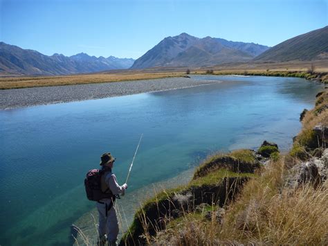 Aspiring Fly Fishing Trout Fishing Guides Lake Wanaka New Zealand