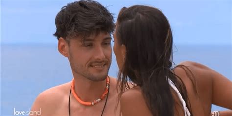 Love Island S E Sol Ne Met Un Vent Vincent Et Edgar P Te