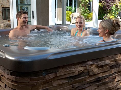 Spas And Hot Tubs For Phoenix And Tucson Arizona Residents — Presidential